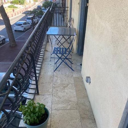 Jolie Appartement En Plein Centre Du Village Les Arcs-sur-Argens Esterno foto